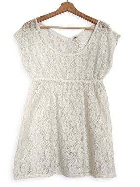 Free People Boho Lace White Empire Waist Blouse Size Medium